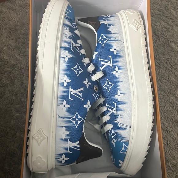 LV unisex blue sneakers - Picture 1 of 5